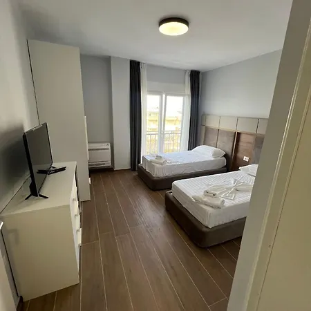 Arh Apartment Golem (Tirana)