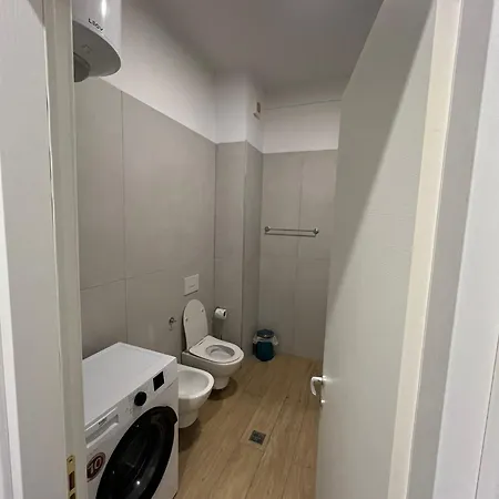 Arh Apartment Golem (Tirana)