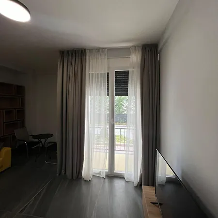 Arh Golem (Tirana)